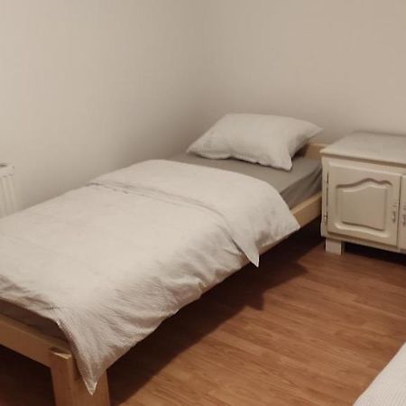 סלאבונסקי ברוד Apartman Mwa מראה חיצוני תמונה